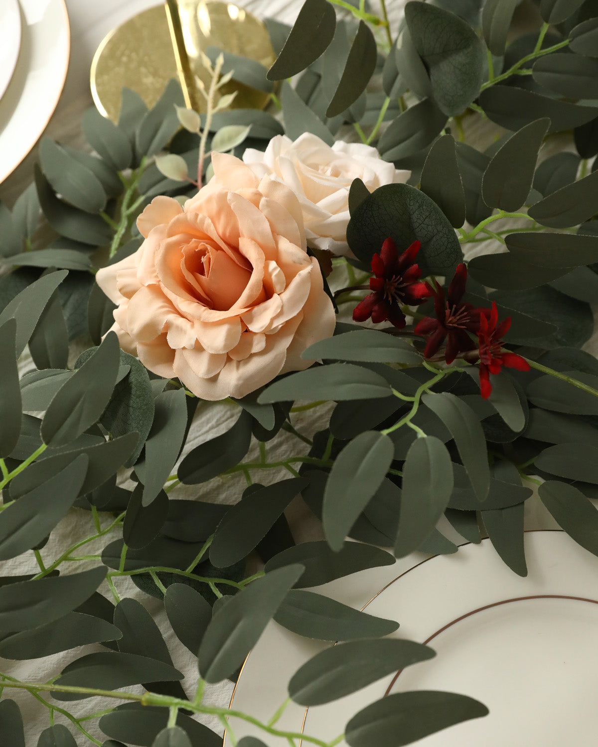 Best Dahlia Roses Eucalyptus Centerpiece For Wedding