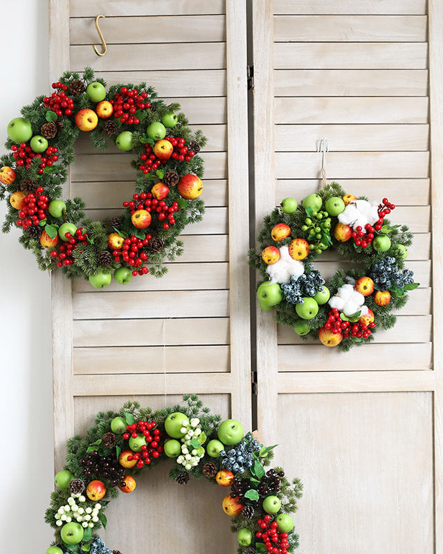 Waterproof Apple Red Berry Pine Wreath